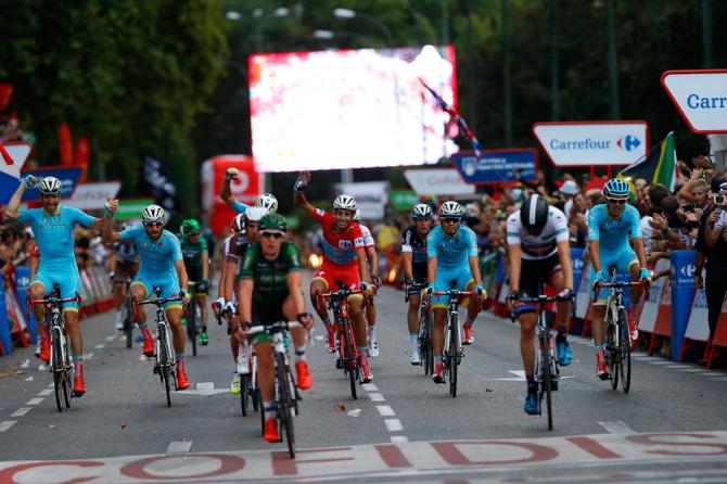 Vuelta2015_Stage21_Astana1